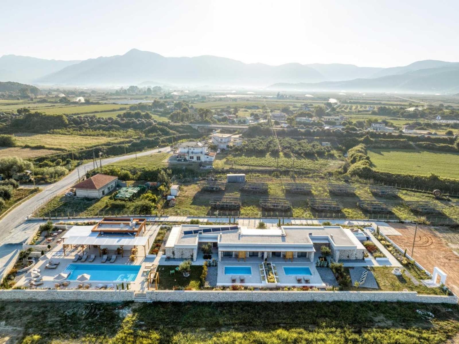 Trinity Design Suites Valanidorachi Екстериор снимка