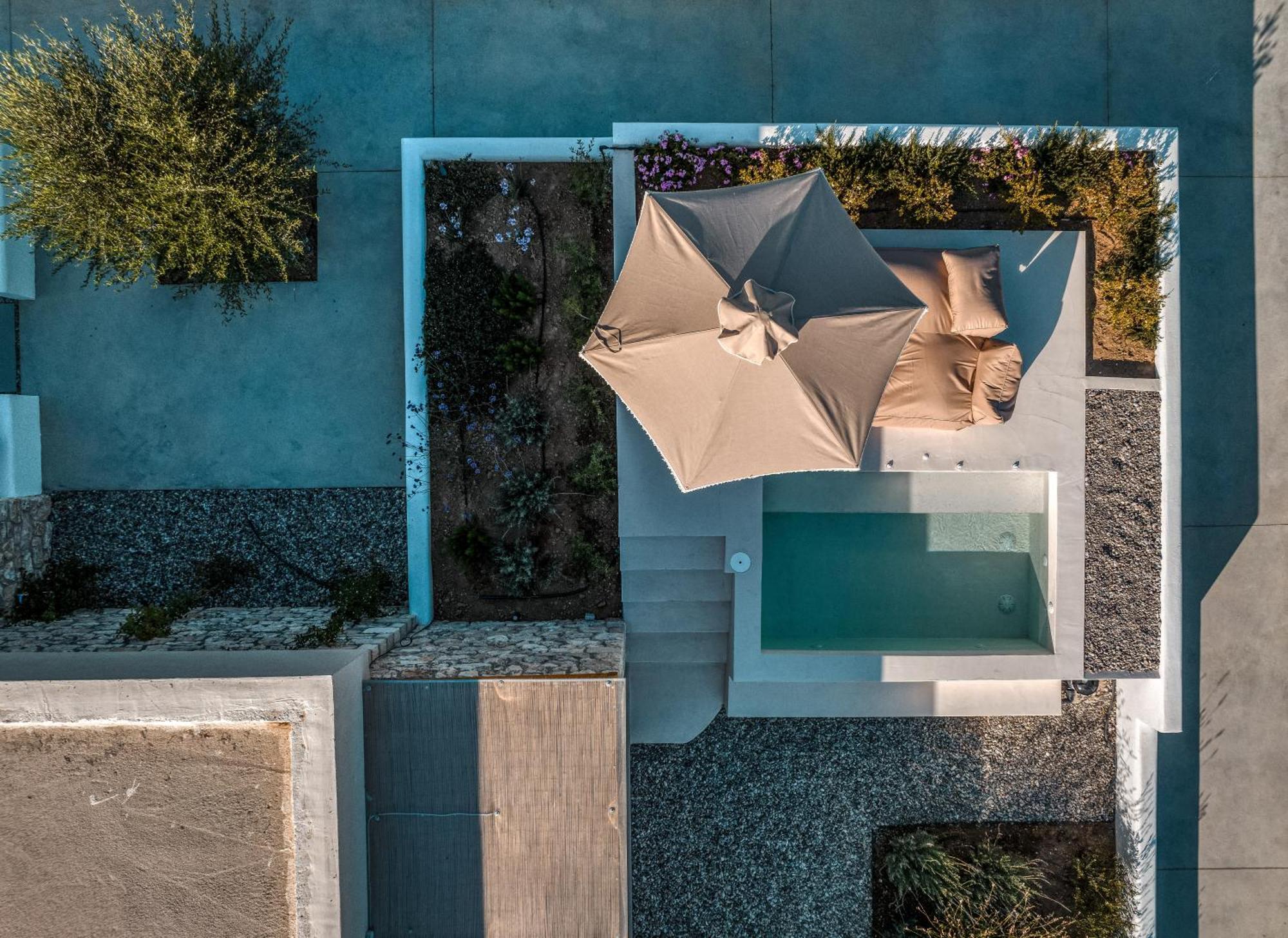 Trinity Design Suites Valanidorachi Екстериор снимка